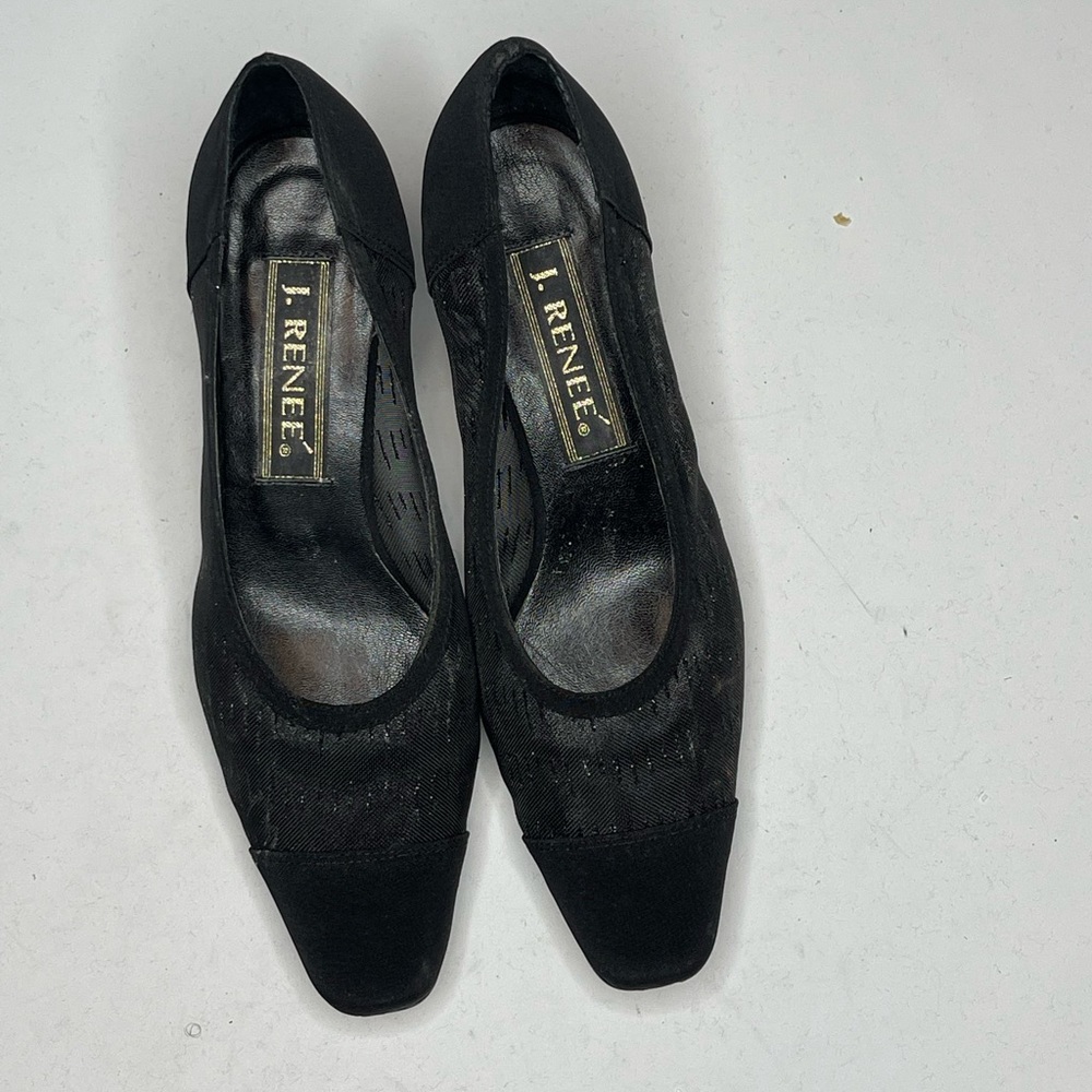 J. Renee women size 7 black Dress shoe